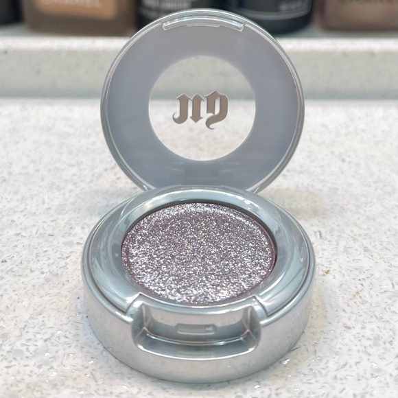 Urban Decay Cosmetics ~ ‘INTERGALACTIC’ Eyeshadow Single ~ VERY RARE & HTF ~ NIB - Picture 4 of 16